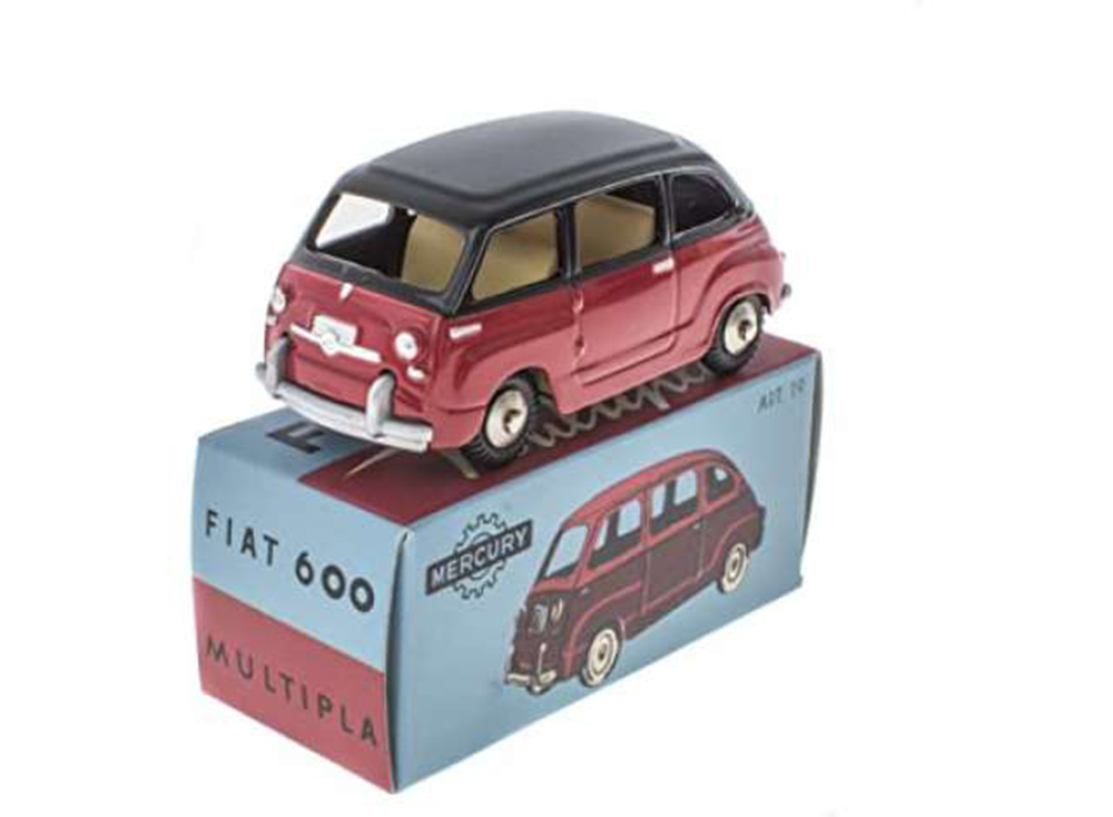 FIAT 600 MULTIPLA КРАСНЫЙ С ЧЕРНЫМ