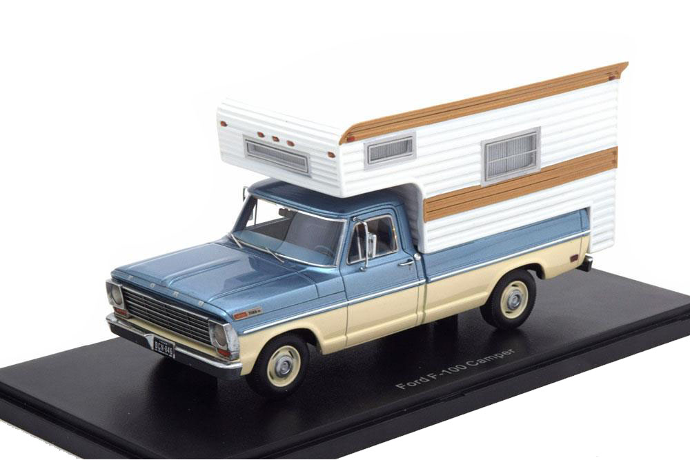 FORD F-100 1968 METALLIC LIGHT BLUE/BEIGE