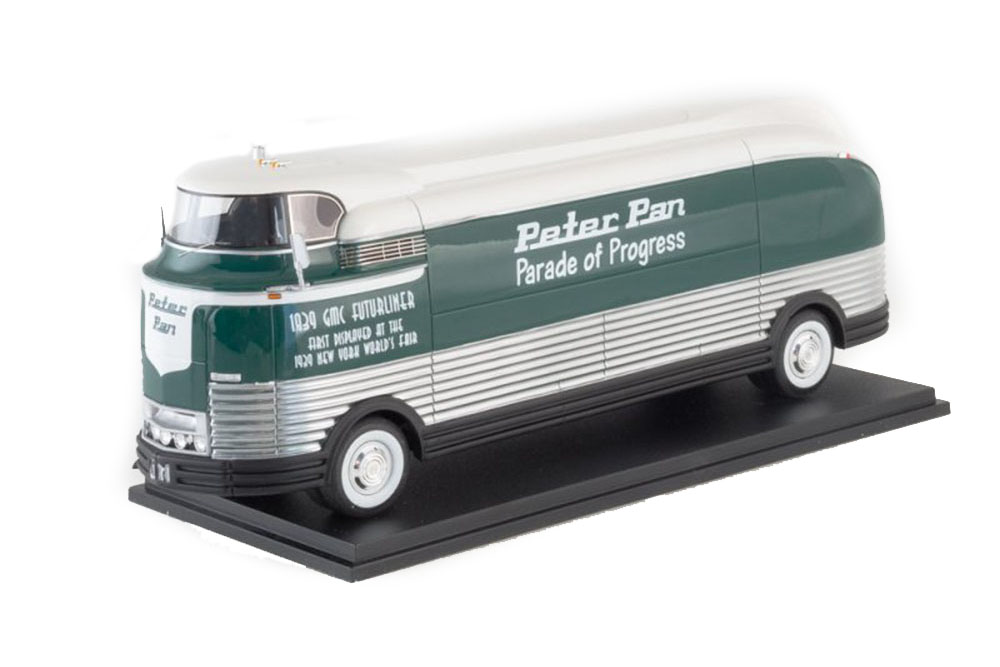 GM FUTURLINER DARK GREEN/WHITE PARADE OF PROGRESS WITHOUT SHOWCASE