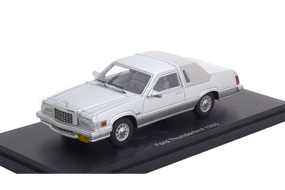 FORD THUNDERBIRD 1980 SILVER