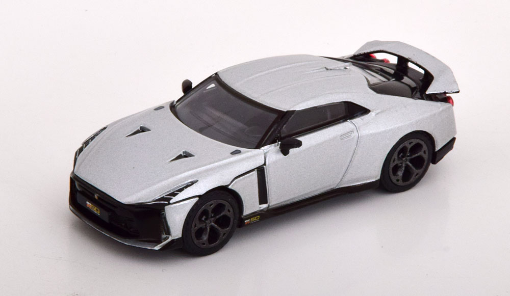 NISSAN GT-R50 BY ITALDESIGN SILVER BLACK (ДЛИНА МОДЕЛИ 6-10 СМ)