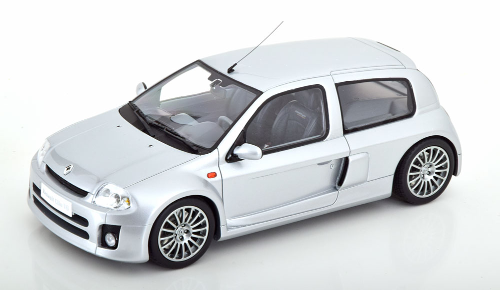 RENAULT CLIO V6 PHASE 1 2001 SILVER