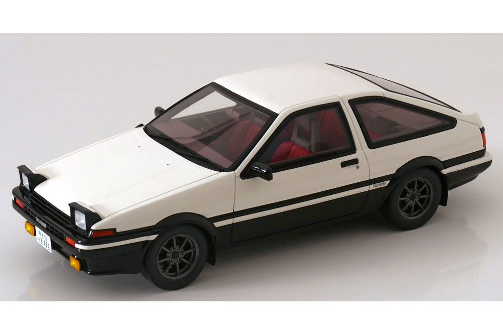 TOYOTA SPRINTER TRUENO APEX AE86 WHITE BLACK