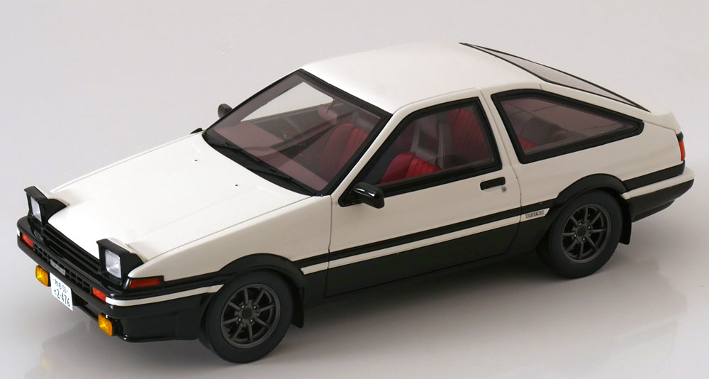 TOYOTA SPRINTER TRUENO APEX AE86 WHITE BLACK
