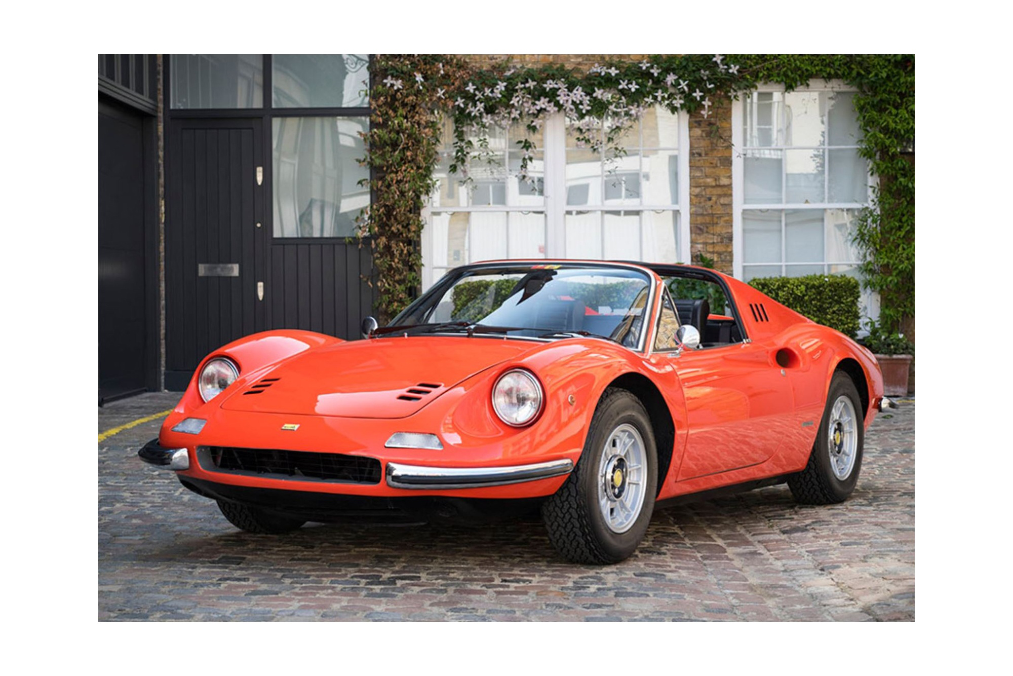 FERRARI DINO 246 GTS 1972 ROSSO DINO - BLACK / ФЕРРАРИ 246 ГТС 1972 1:18 КРАСНЫЙ