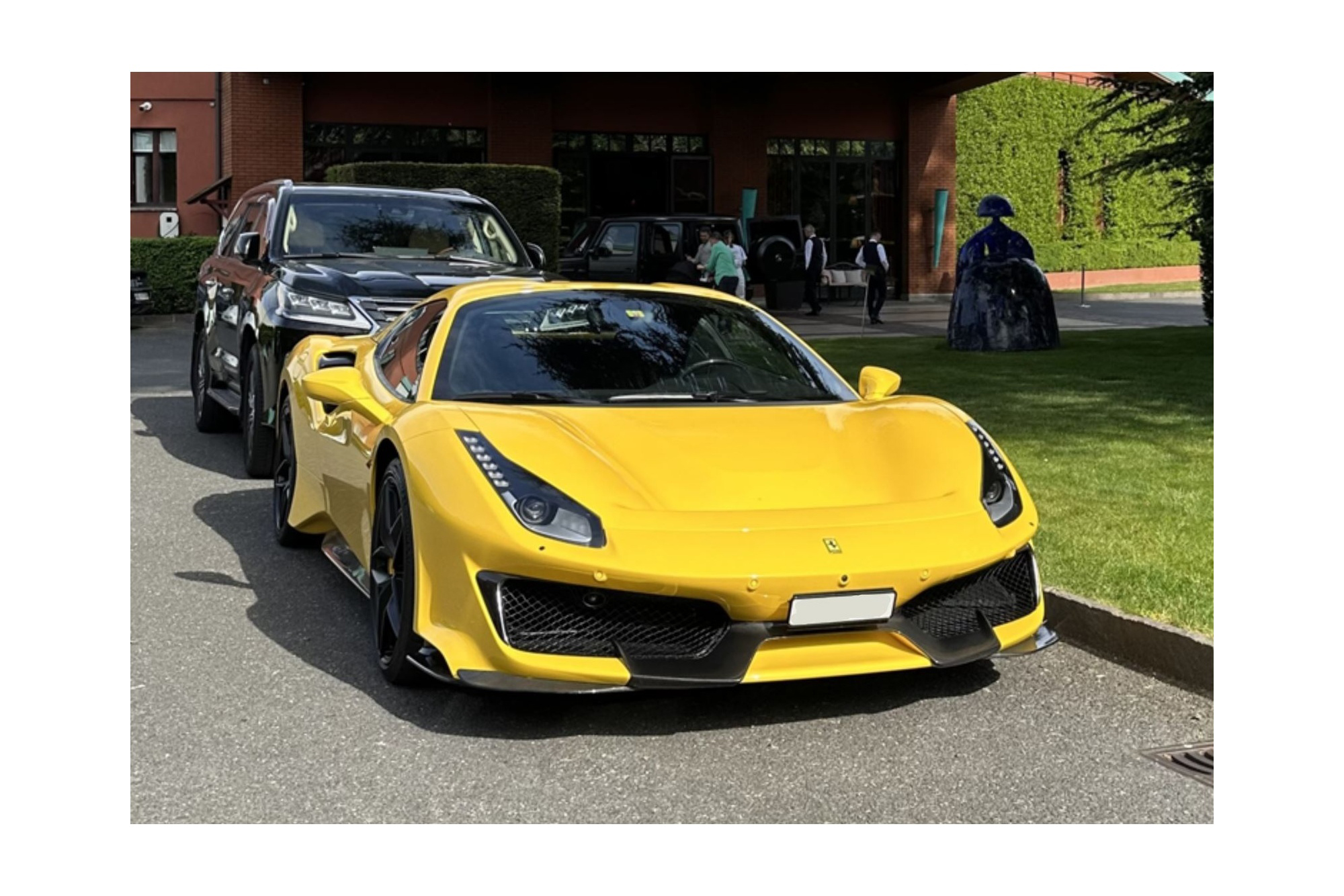 FERRARI 488 PISTA SPIDER GIALLO MODENA / ФЕРРАРИ 488 ПИСТА СПАЙДЕР 1:18 ЖЕЛТЫЙ