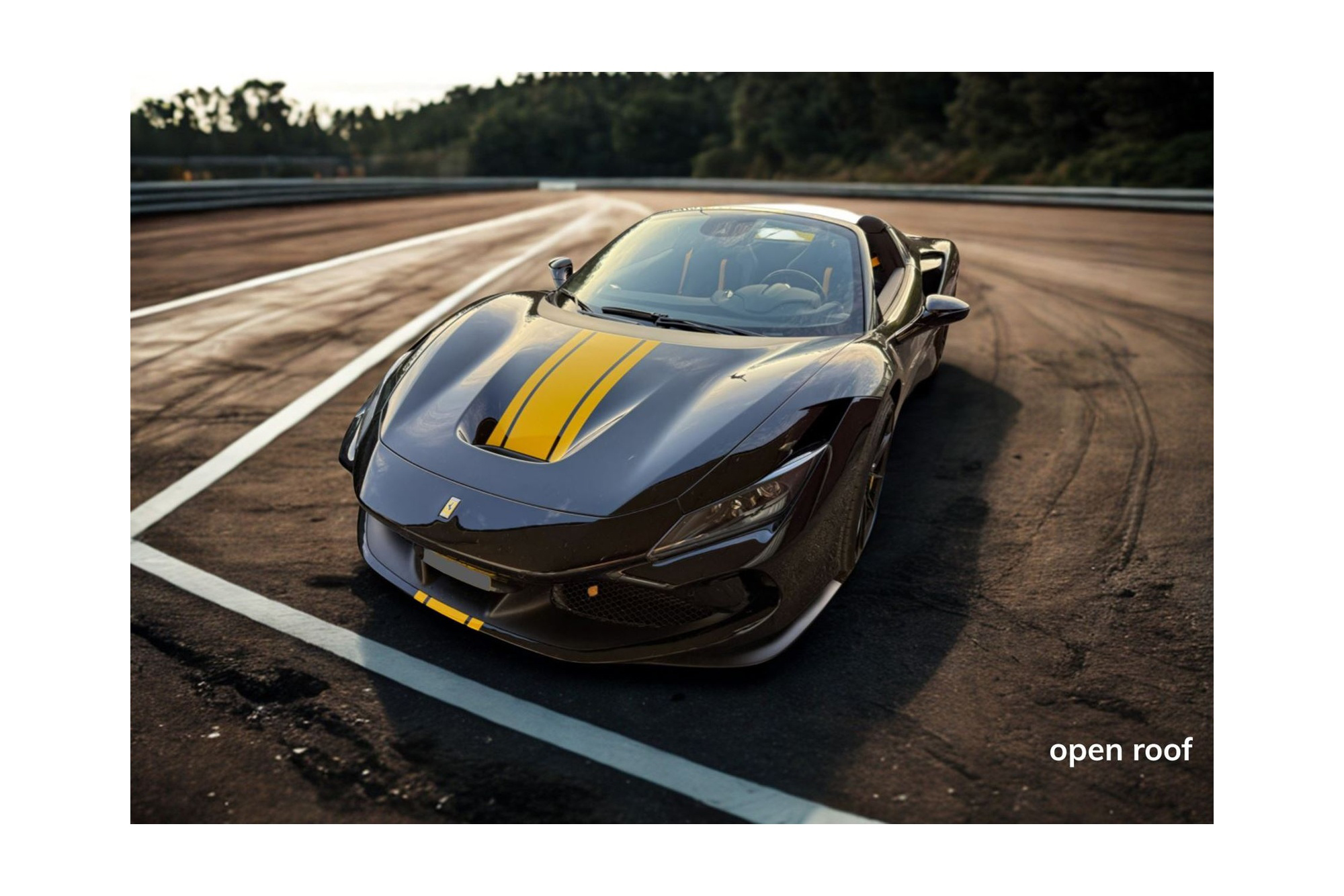 FERRARI F8 TRIBUTO SPIDER NERO DS WITH GIALLO MODENA LIVERY / ФЕРРАРИ Ф8 ТРИБУТО СПАЙДЕР ДС ЛИВЕРИ 1:18 ЖЕЛТЫЙ