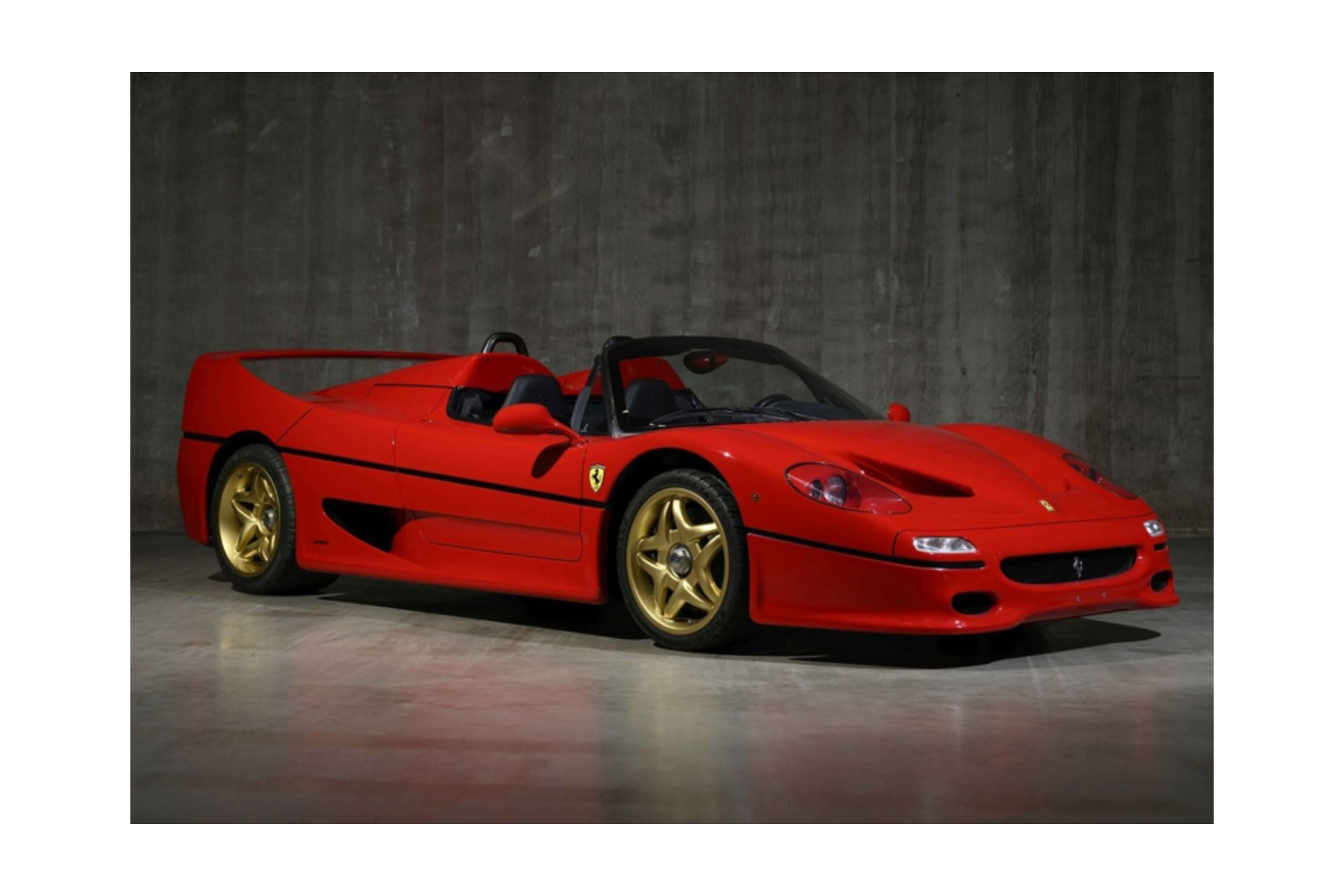 FERRARI F50 SPIDER RED AND GOLD RIMS / ФЕРРАРИ Ф50 СПАЙДЕР ДИСКИ 1:18 КРАСНЫЙ