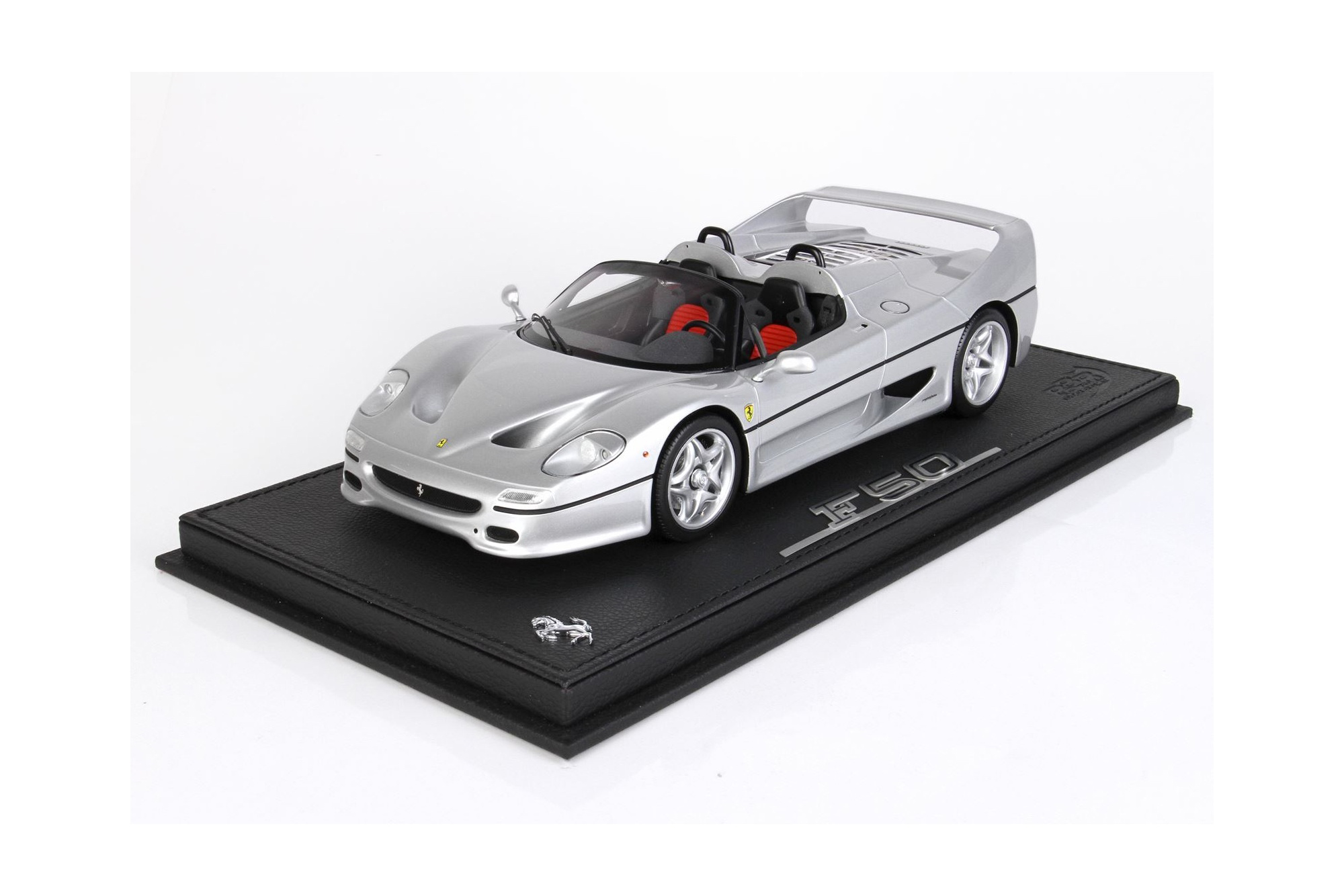 FERRARI F50 COUPE 1995 SPIDER VERSION METALLIC SILVER NURBURGRING / ФЕРРАРИ Ф50 КУПЕ 1995 СПАЙДЕР ВЕРСИОН МЕТАЛЛИК НУРБУРГРИНГ 1:18 СЕРЕБРИСТЫЙ