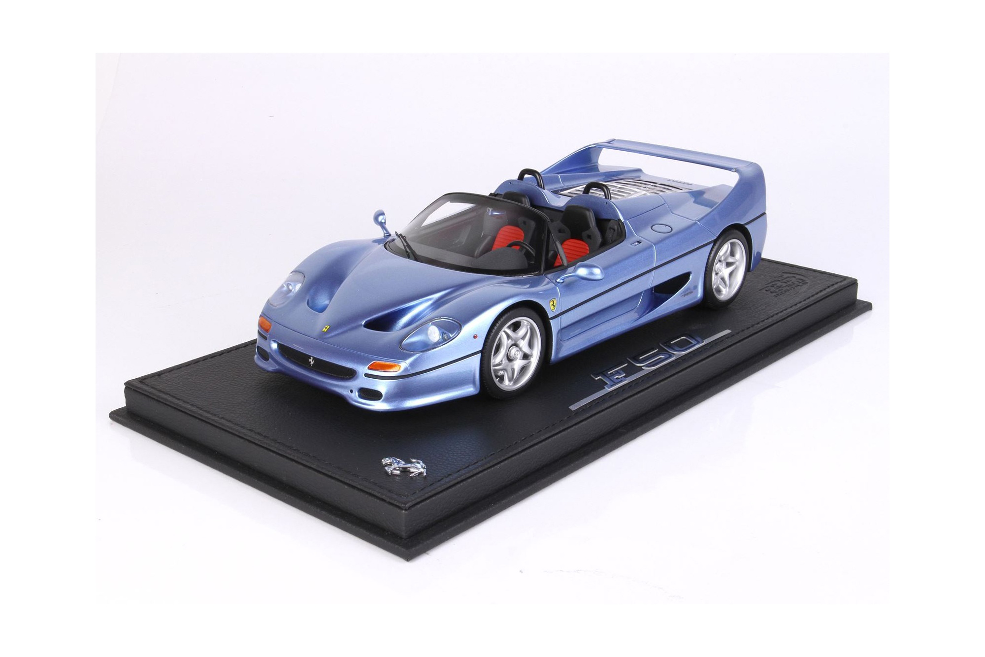 FERRARI F50 COUPE 1995 SPIDER VERSION CALIFORNIA LIGHT BLUE METALLIC / ФЕРРАРИ Ф50 КУПЕ 1995 СПАЙДЕР ВЕРСИОН КАЛИФОРНИА ЛИГХТ МЕТАЛЛИК 1:18 ГОЛУБОЙ