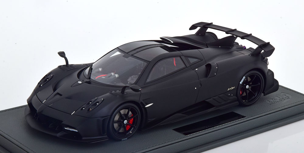 PAGANI HUAYRA IMOLA WITH SHOWCASE 2019 MATT-BLACK
