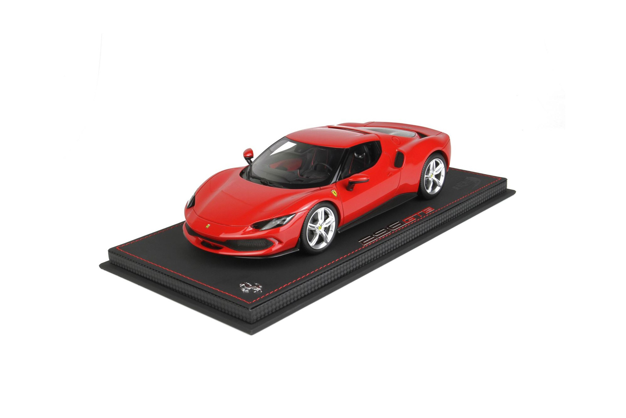 FERRARI 296 GTB RED CORSA 322 / ФЕРРАРИ 296 ГТБ 322 1:18 КРАСНЫЙ