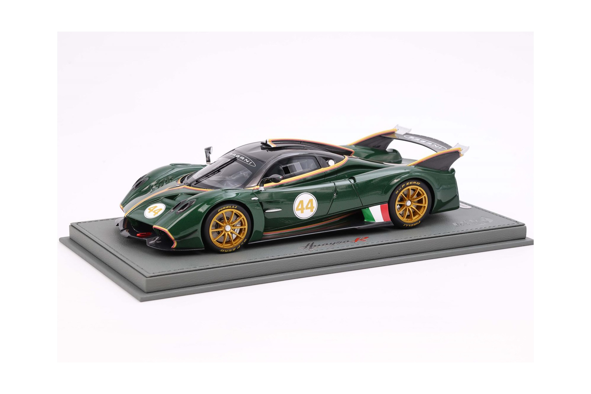 PAGANI HUAYRA R GLOSS GREEN CARBON VERDE SMERALDO / ПАГАНИ ХУАЙРА Р ГЛОСС КАРБОН СМЕРАЛДО 1:18 ЗЕЛЕНЫЙ