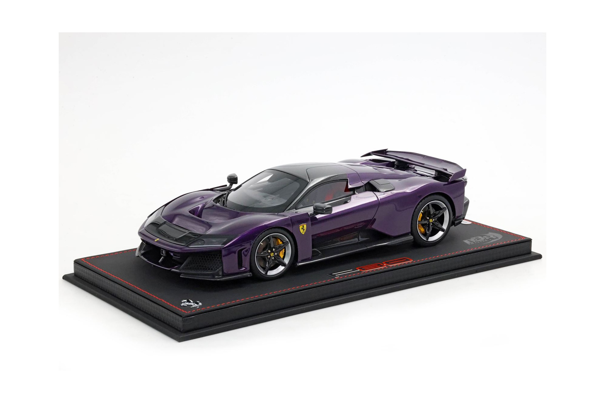 FERRARI F80 CARBON OPTIONAL VIOLA HONG KONG / ФЕРРАРИ Ф80 КАРБОН ОПТИОНАЛ ХОНГ КОНГ 1:18 ЧЕРНЫЙ