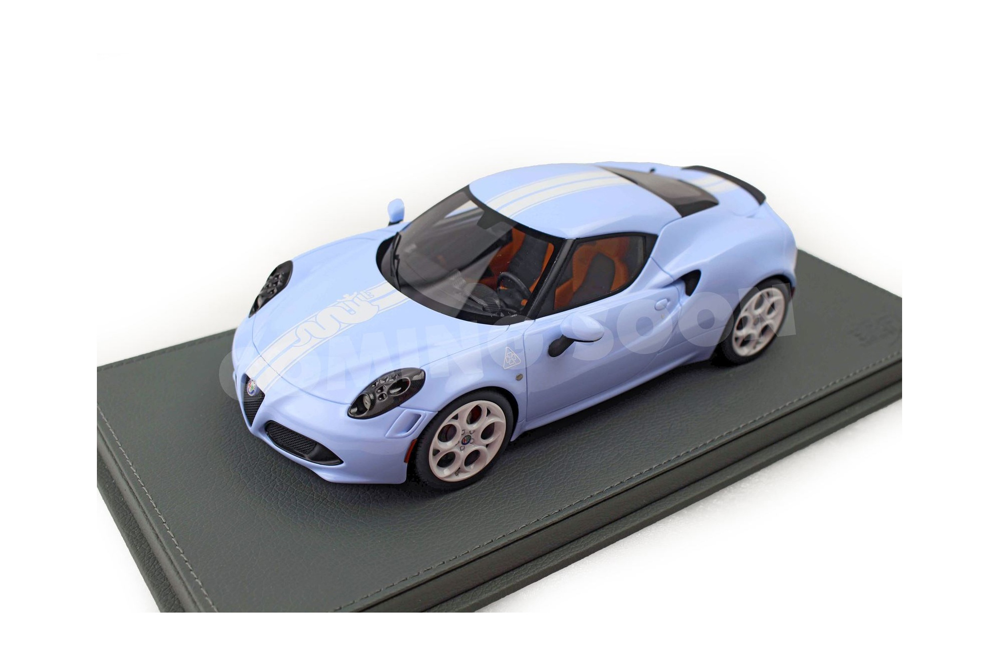 ALFA ROMEO 4C COMPETIZIONE LIGHT BLUE / АЛЬФА РОМЕО 4К КОМПЕТИЦИОНЕ ЛИГХТ 1:18 ГОЛУБОЙ