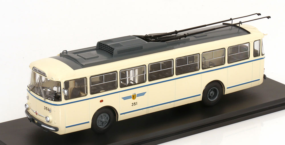 SKODA 9TR LEIPZIGER VERKEHRSBETRIEBE CREME BLUE