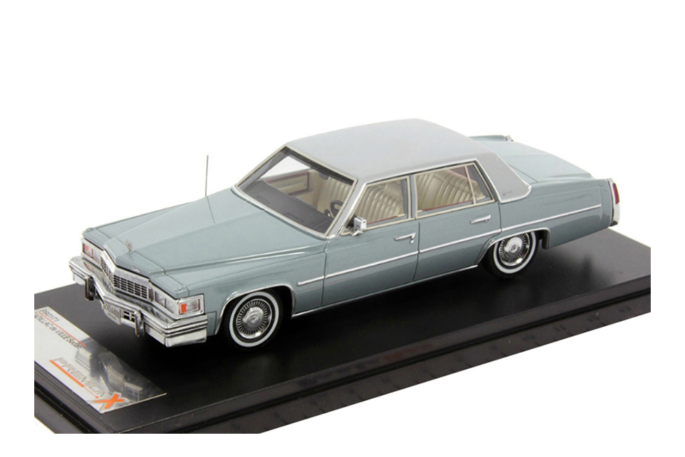 CADILLAC DE VILLE SEDAN 1977 GREY