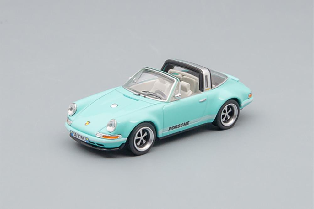 PORSCHE 964 SINGER TARGA, TIFFANY BLUE (ДЛИНА МОДЕЛИ 6-10 СМ)