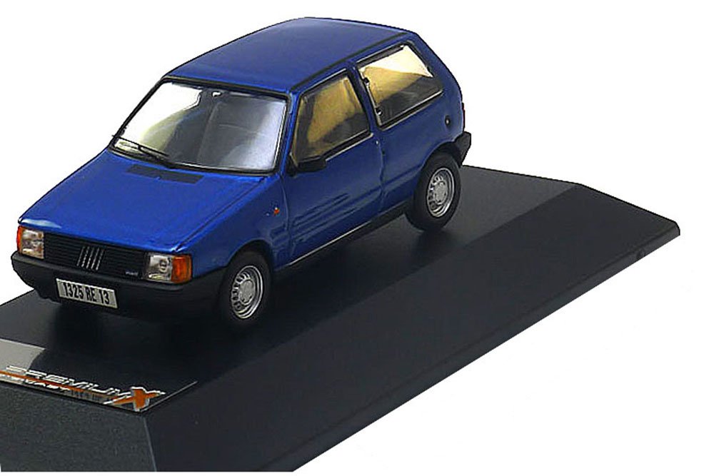FIAT UNO METALLIC BLUE 1983