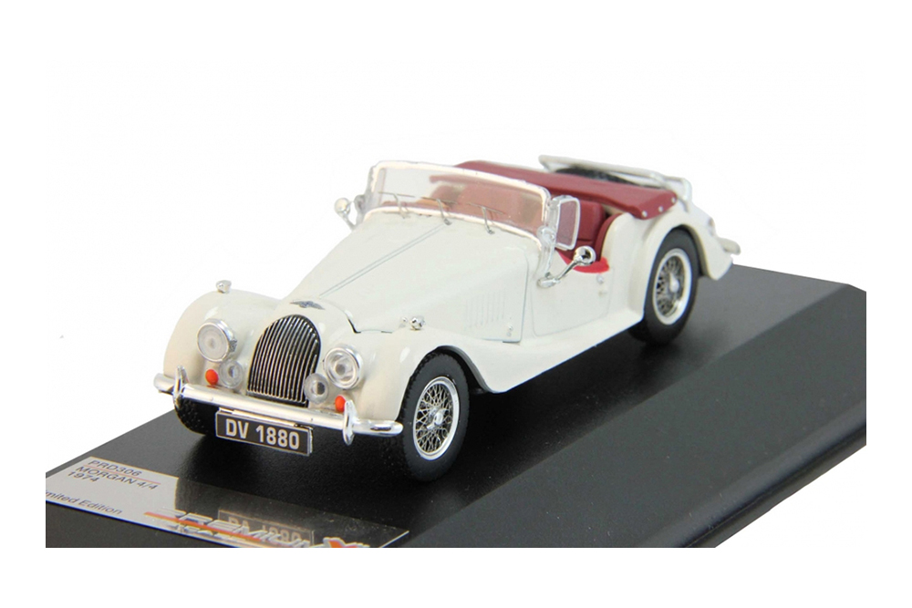MORGAN 4/4 1974 CREAM