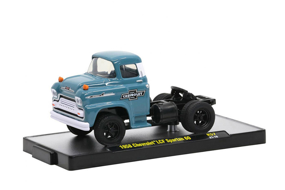 CHEVROLET LCF SPARTAN 60 TRUCK 1958 BLUE/WHITE STRIPE  / CHEVROLET LCF SPARTAN 60 ГРУЗОВИК 1958 СИНЕ-БЕЛАЯ ПОЛОСА (ДЛИНА МОДЕЛИ 6-10 СМ)