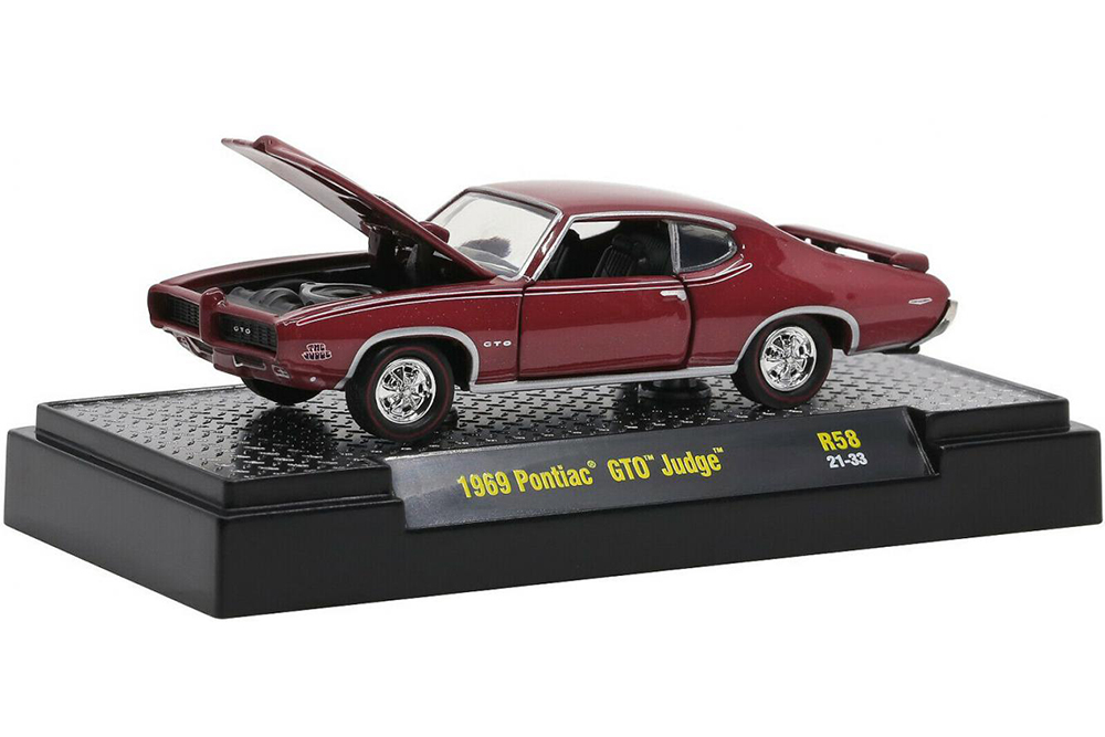 PONTIAC GTO JUDGE 1969 BURGUNDY METALLIC WITH STRIPES / PONTIAC GTO СУДЬЯ 1969 БОРДОВЫЙ МЕТАЛЛИК С ПОЛОСАМИ (ДЛИНА МОДЕЛИ 6-10 СМ)