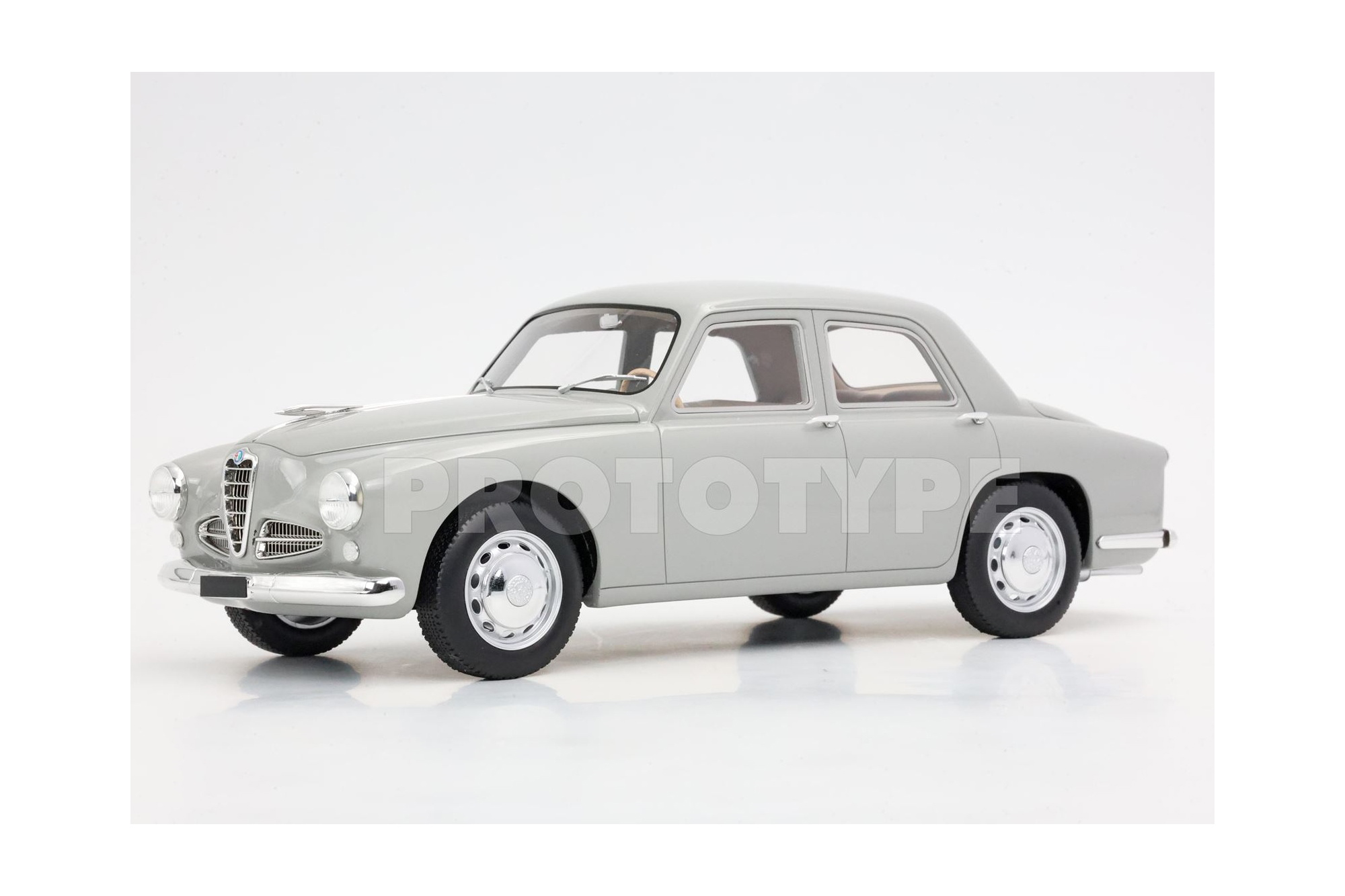 ALFA ROMEO 1900 BY RGM DESIGN GRIGIO ALBA / АЛЬФА РОМЕО 1900 РГМ ДЕСИГН АЛБА 1:18 СЕРЫЙ