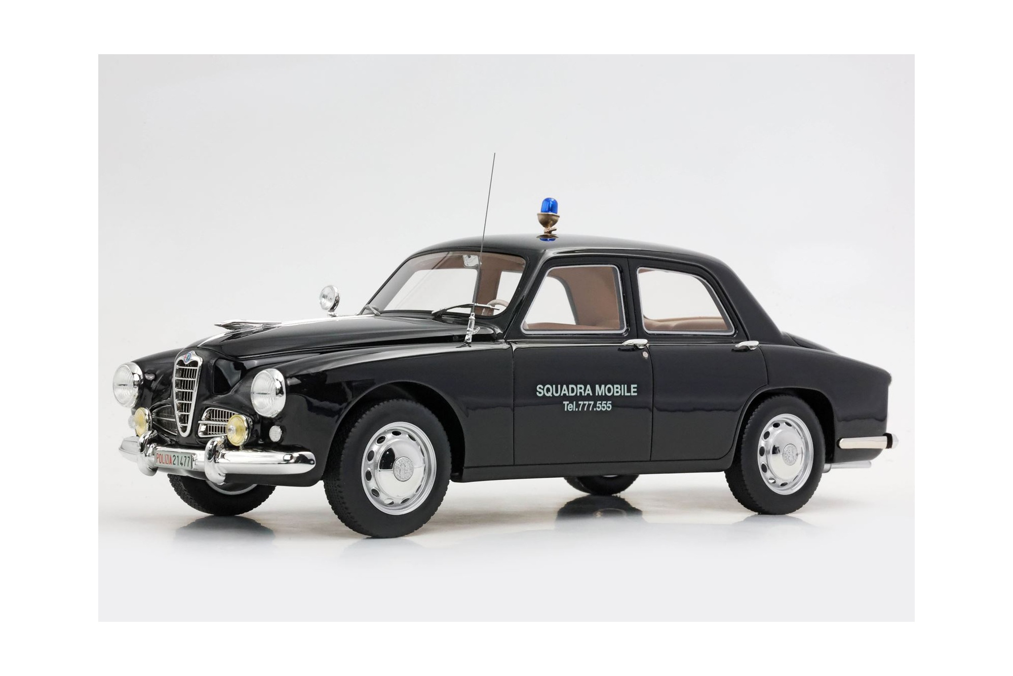 ALFA ROMEO 1900 BY RGM DESIGN SQUADRA MOBILE POLIZIA / АЛЬФА РОМЕО 1900 РГМ ДЕСИГН СКУАДРА МОБИЛЕ ПОЛИЗИА 1:18