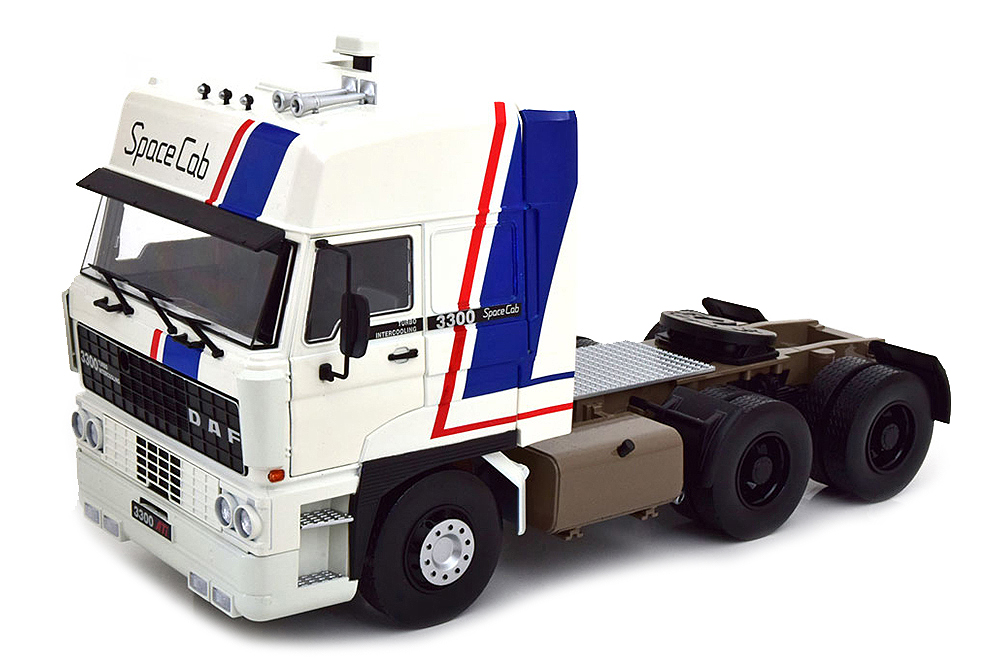 DAF 3300 SPACE CAB 1982 WHITE/BLUE/RED LIMITED EDITION 700 PCS. / ДАФ