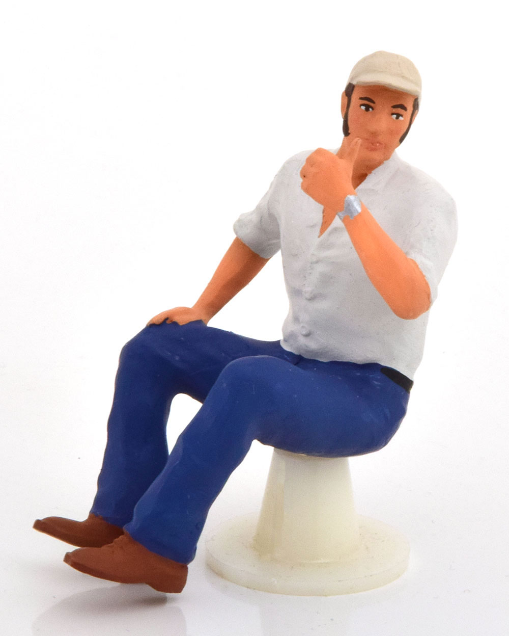 МОДЕЛЬ ФИГУРКИ  FERNFAHRER FRANZ SITTING