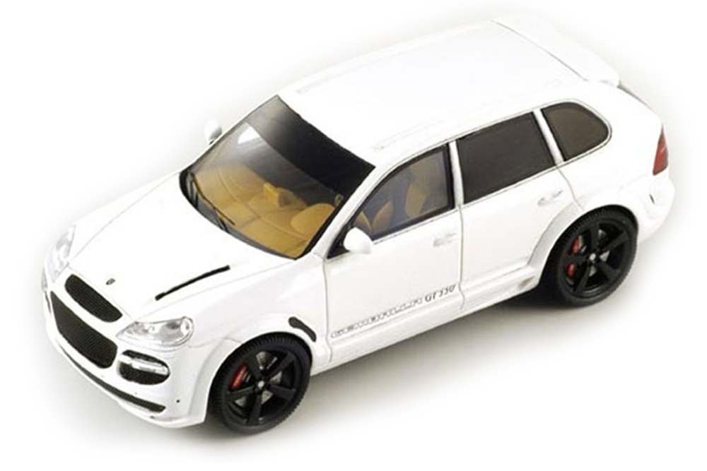 PORSCHE CAYENNE GEMBALLA GT550 2007 WHITE