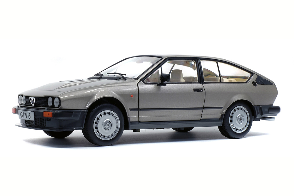 ALFA ROMEO GTV 6 1984 SILVER CREME METALLIC