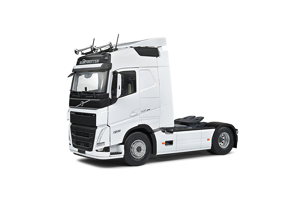 VOLVO FH16 GLOBETROTTER XL 2023 WHITE