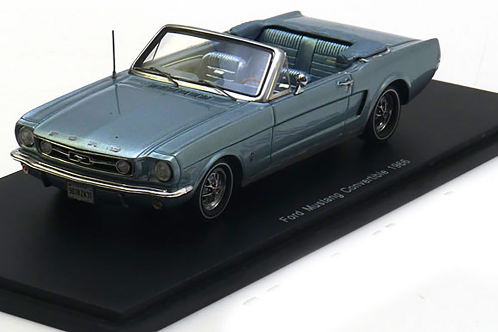 FORD MUSTANG CONVERTIBLE 1966 LIGHTBLUE-METALLIC