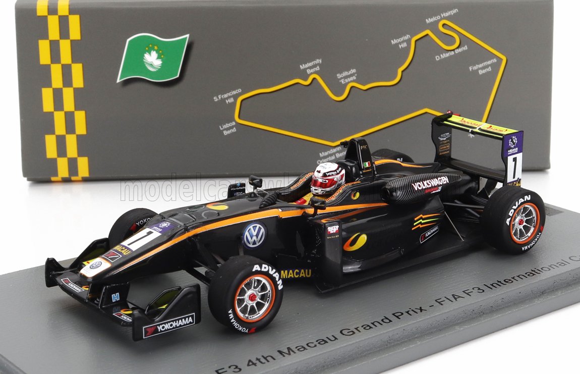 DALLARA F3  TEAM CARLIN #7 4TH MACAU GP INTERNATIONAL CUP (2015) ANTONIO GIOVINAZZI, BLACK