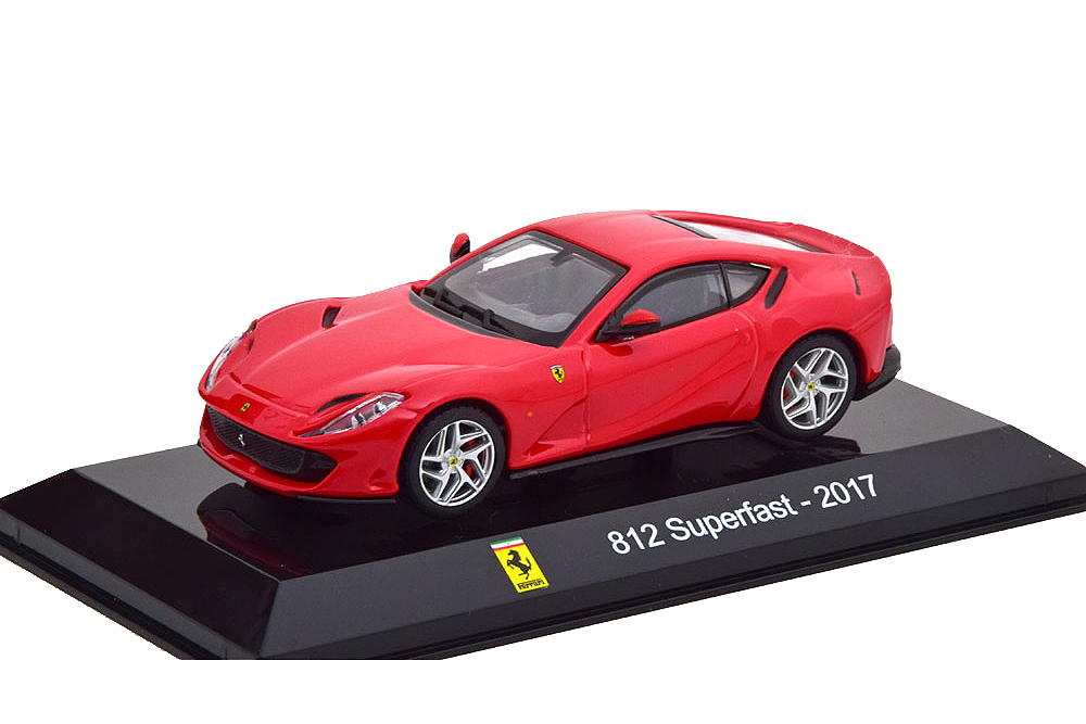 FERRARI 812 SUPERFAST 2017 RED