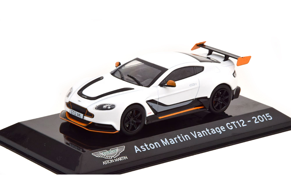ASTON MARTIN VANTAGE GT12 2015 WHITE