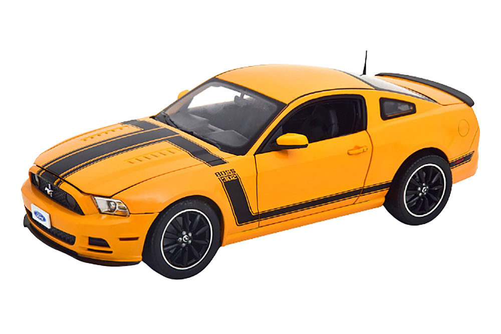 FORD MUSTANG BOSS 302 2013 ORANGE BLACK