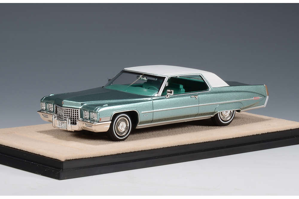 CADILLAC COUPE DEVILLE 1971 ADRIATIC TURQUOISE METALLIC