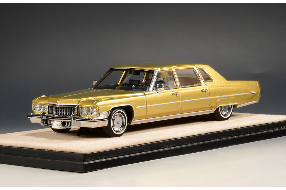 CADILLAC FLEETWOOD 75 LIMOUSINE 1973 RENAISSANCE GOLD POLY