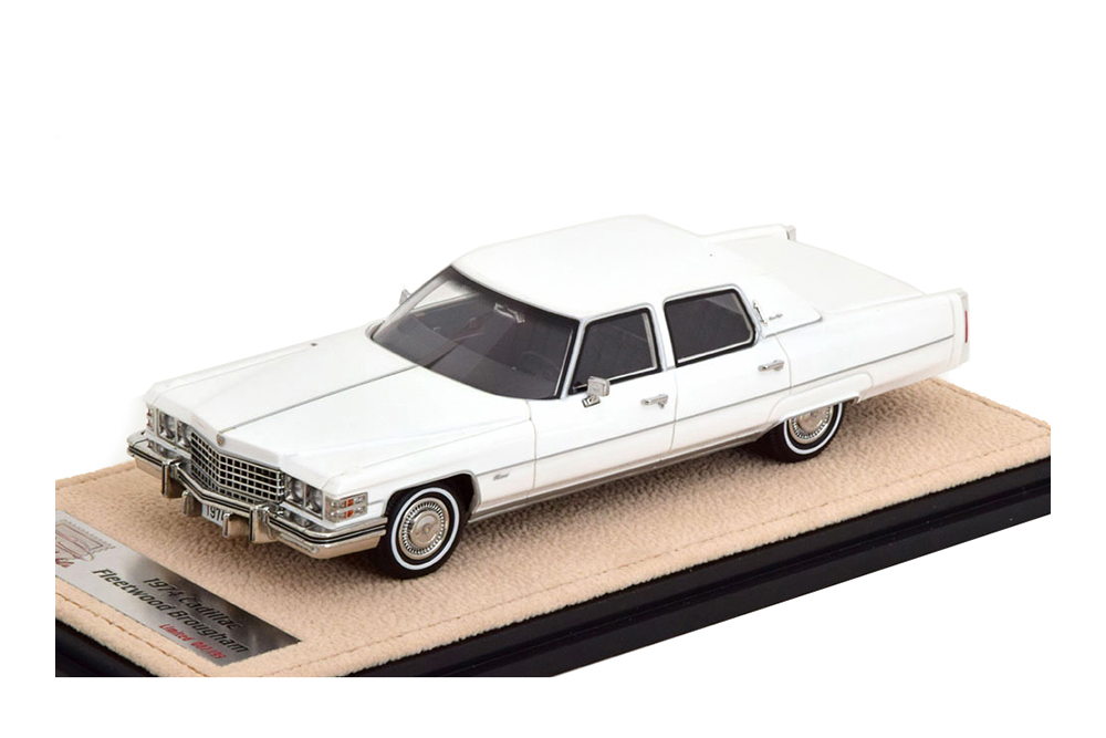 CADILLAC FLEETWOOD BROUGHAM 1974 WHITE
