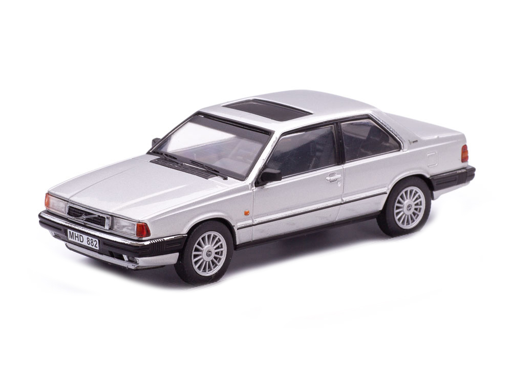 VOLVO 780 BERTONE COUPE 1987 СЕРЕБРИСТЫЙ