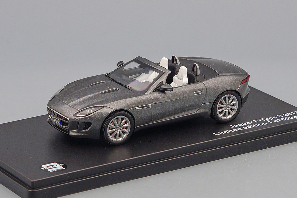 JAGUAR F-TYPE S 2013, LUNAR GREY MET.