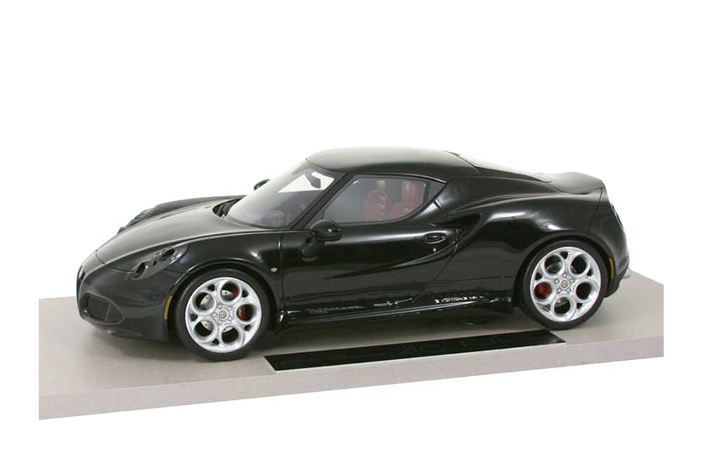 ALFA ROMEO 4C ЧЕРНЫЙ