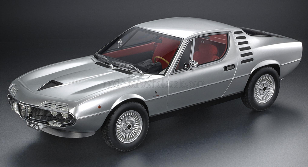 ALFA ROMEO MONTREAL 1970  SILVER