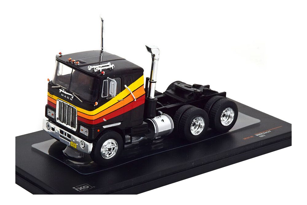 MACK SERIES F 1977 BLACK