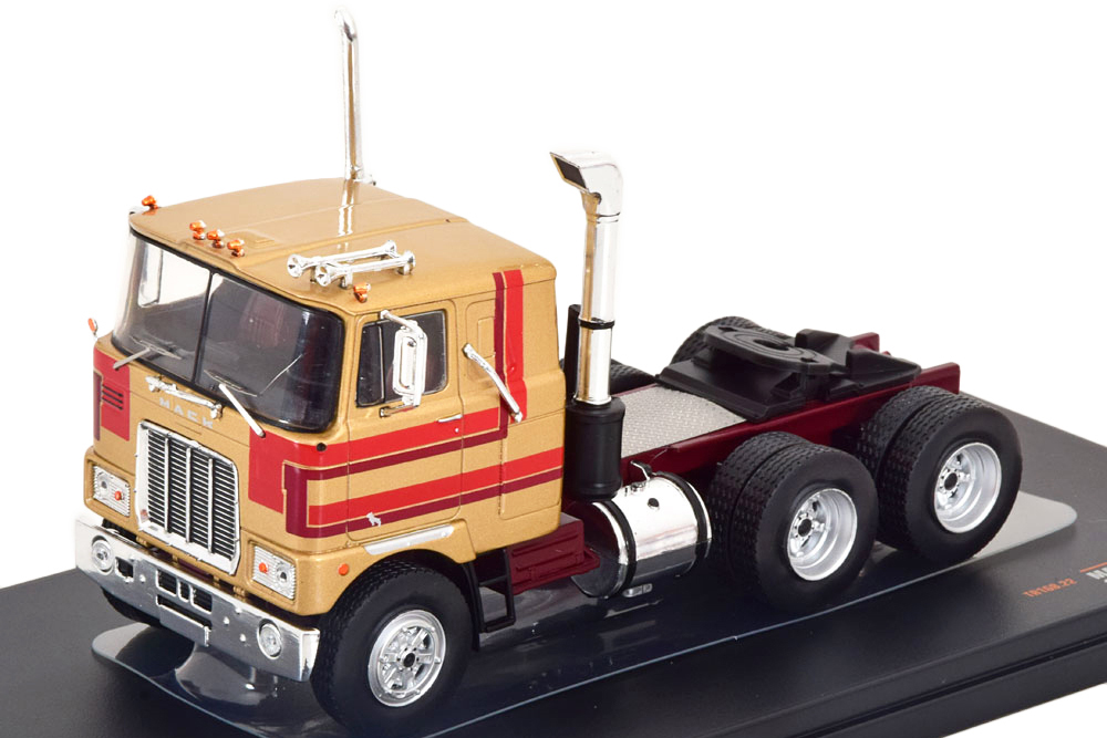 MACK F-SERIES 1977 BIEGE METALLIC/RED