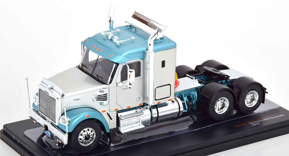 FREIGHTLINER CORONADO TOWING VEHICLE 2021 SILVER LIGHTGREEN-METALLIC