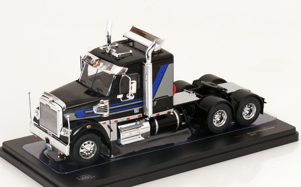 FREIGHTLINER CORONADO TOWING VEHICLE 2012 BLACK GREY BLUE