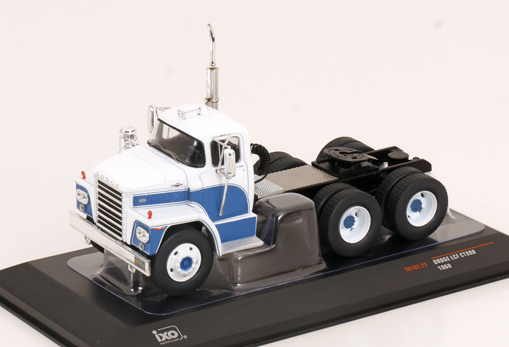 DODGE LCF CT900 TOWING VEHICLE 1960 WHITE BLUE